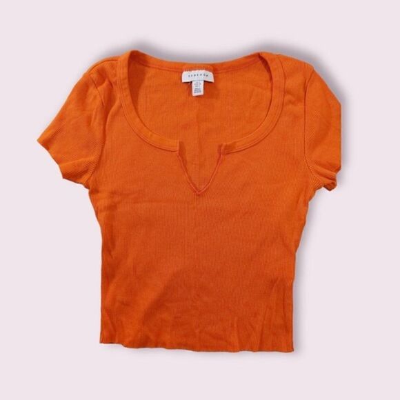 💝(3/$25) TOPSHOP | Orange notch neck cropped tee - Picture 2 of 6